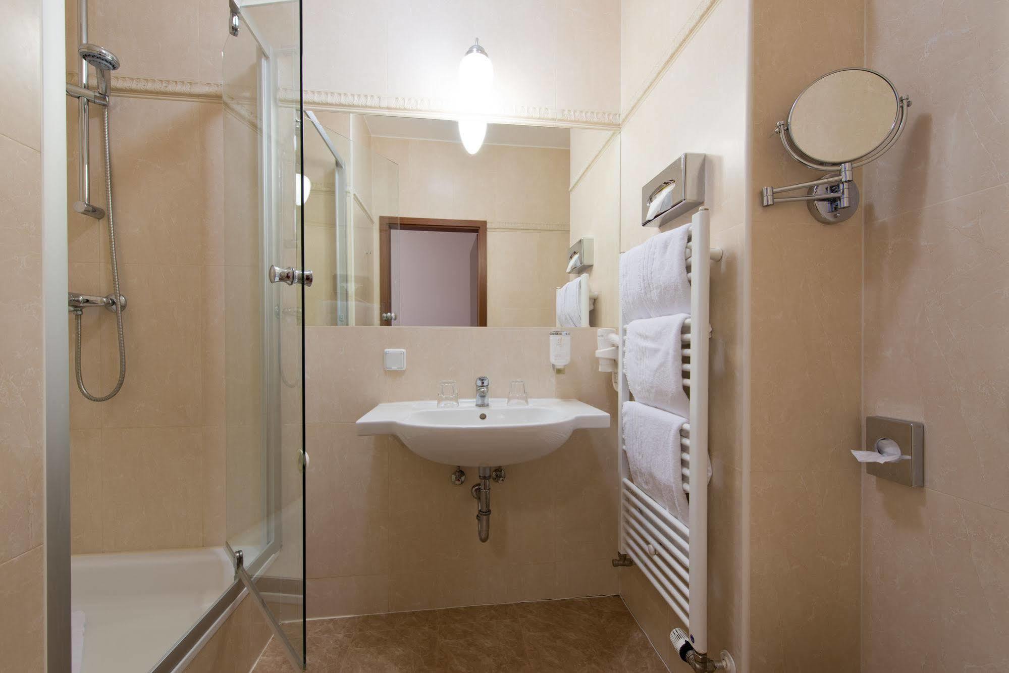 Hotel & Zarenhof Prenzlauer Berg 3*